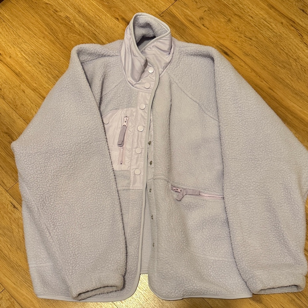 Amazon Women's Light Purple Fleece Jacket